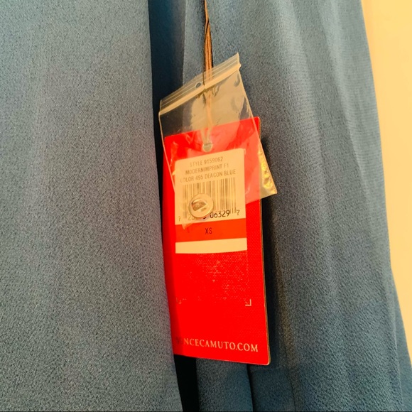 NWT VINCE CAMUTO • Jewel tone silky light top • Sz XS - Picture 6 of 8